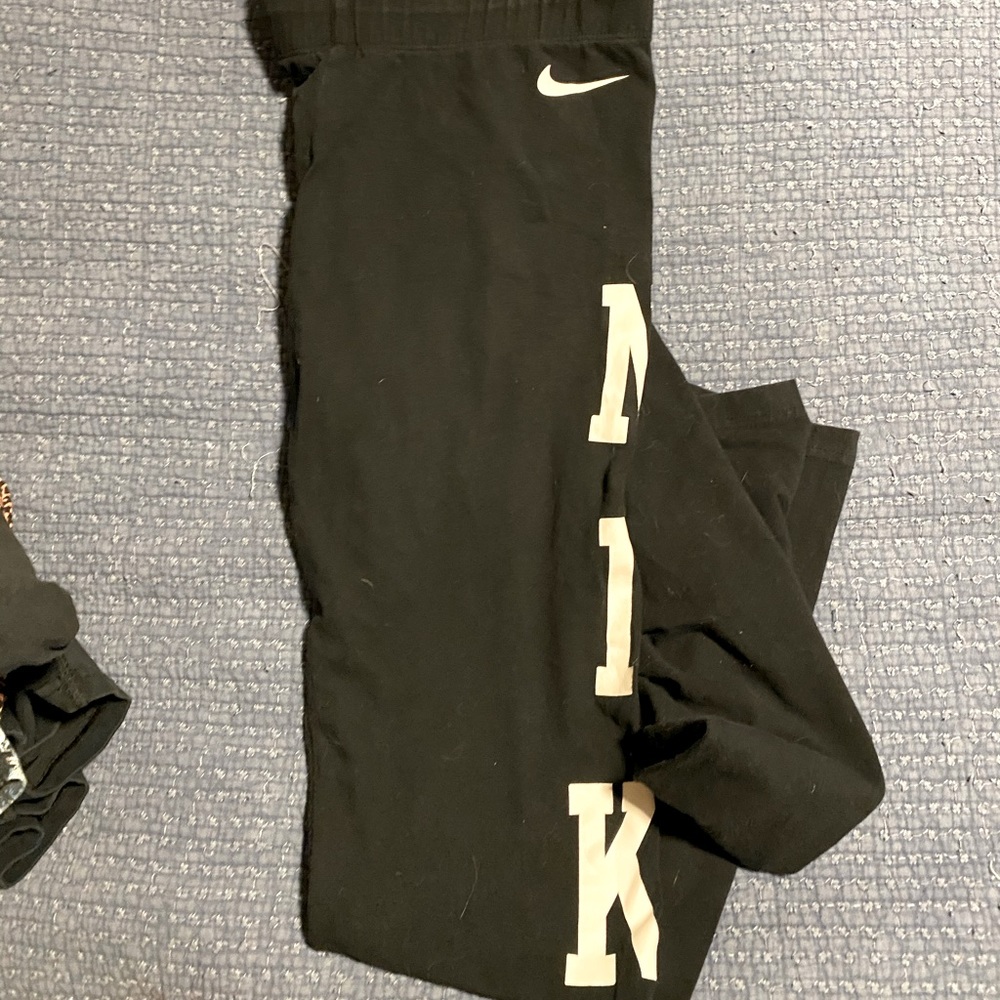 Nike Logo Stretch Pant